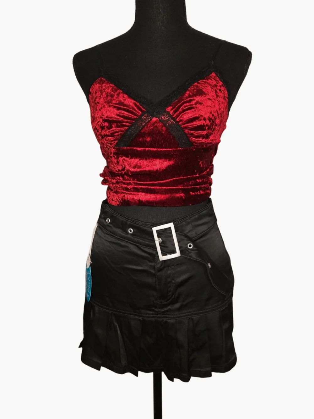 Y2k Deadstock Diva Black Pleated Satin Mini Skirt with Belt!
